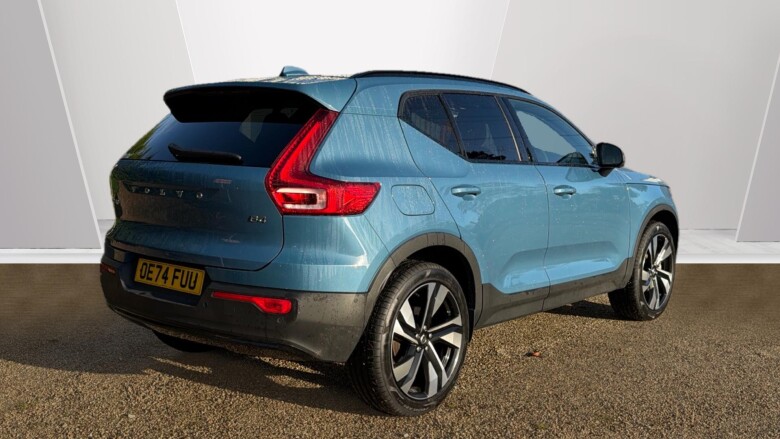 Volvo XC40 2.0 B4P Ultra Dark 5dr Auto Petrol Estate